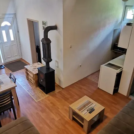 Orman Evi Vikendica Ceperkovic #1 *