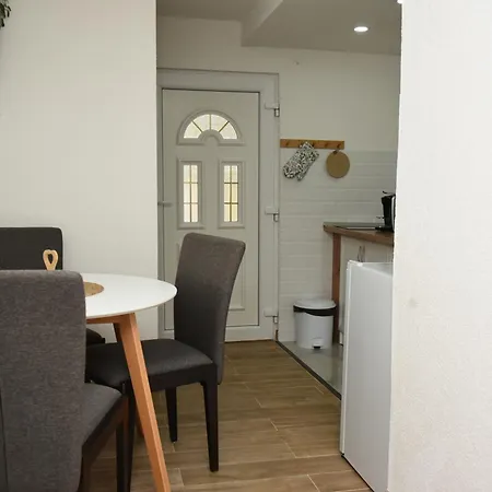 Lodge Vikendica Ceperkovic #1 *