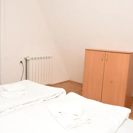 Vikendica Ceperkovic #1 Lodge