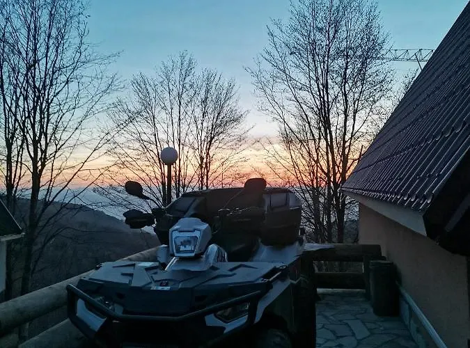 Vikendica Ceperkovic #1 Lodge